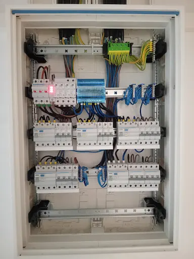 ELEKTRODAKO Usługi Elektryczne - elektryk, instalacje elektryczne, pomiary elektryczne